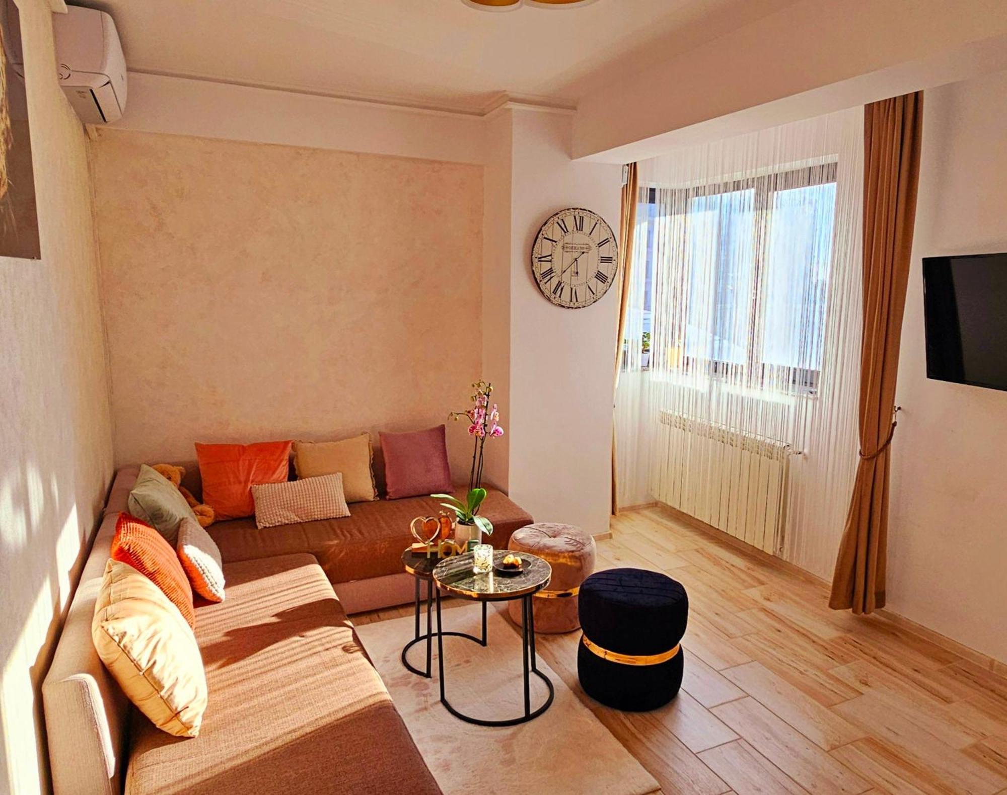 Andrew'S Apartment Central Mamaia Exterior foto