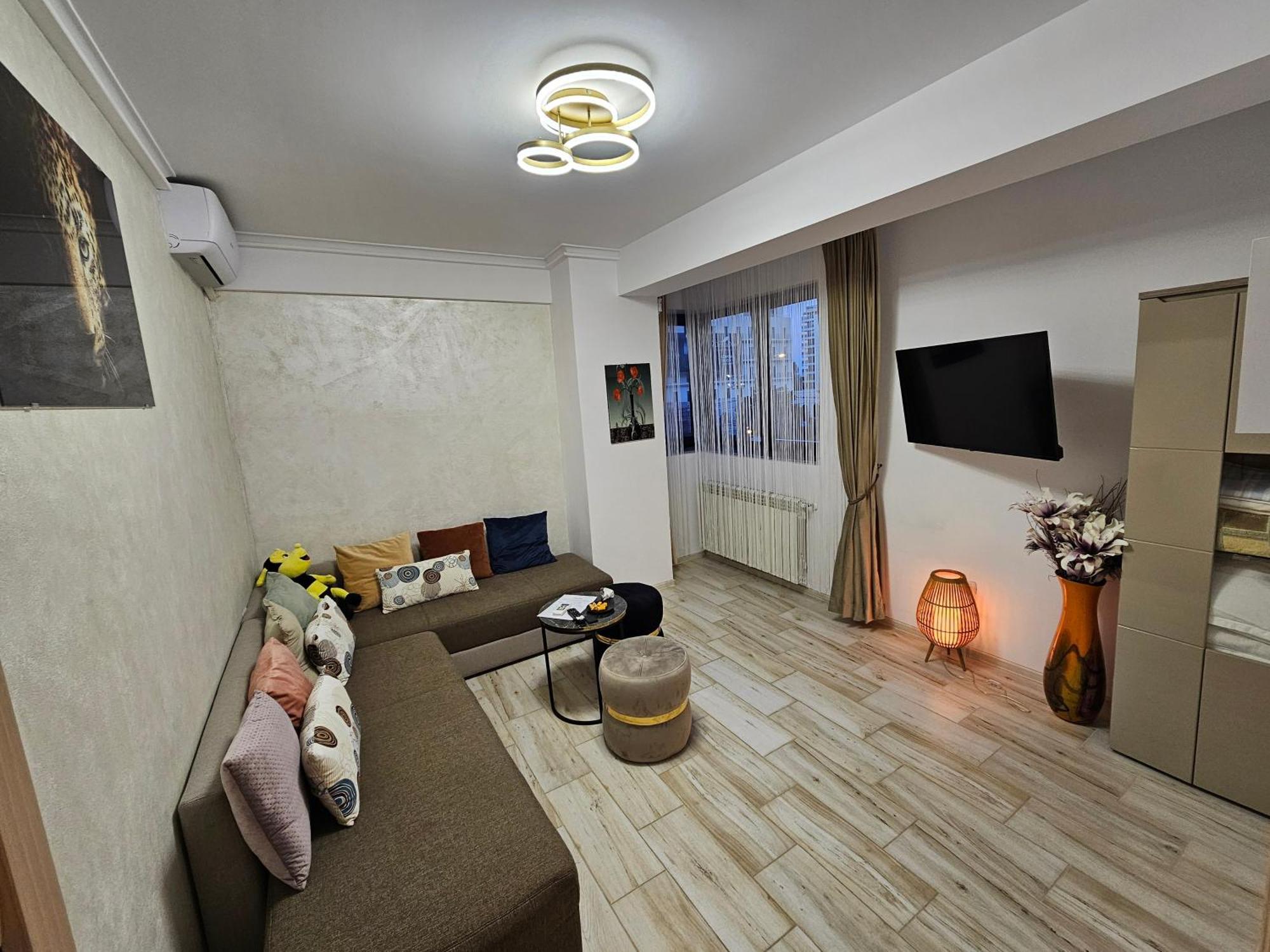 Andrew'S Apartment Central Mamaia Exterior foto